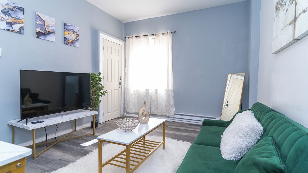 Photo of Livingroom in East Mount Airy