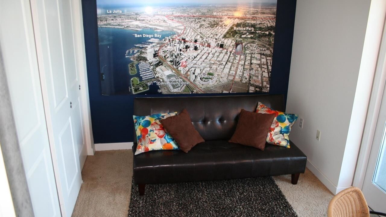 Photo of Livingroom in Civic Core