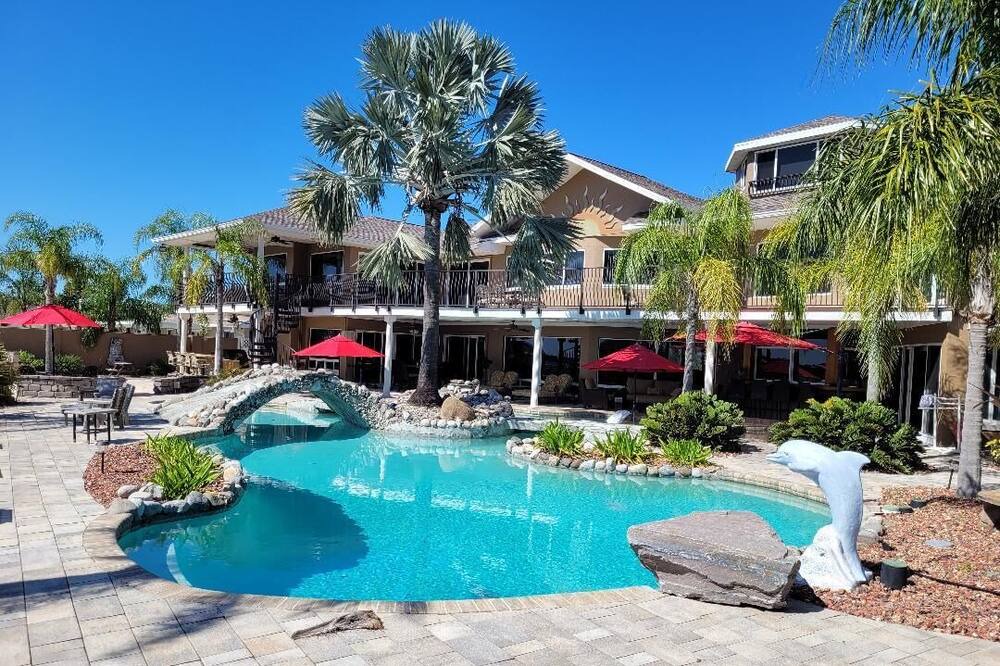 Photo of Outdoor in Mcelroys Belleview