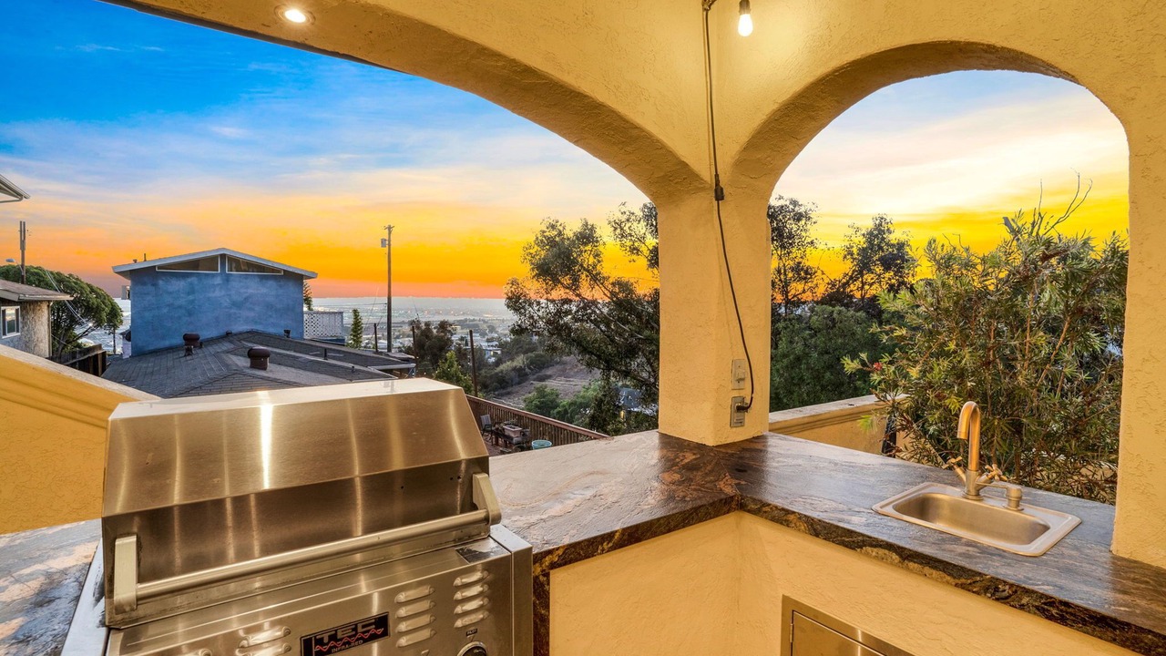 Photo of Outdoor in Mission Hills