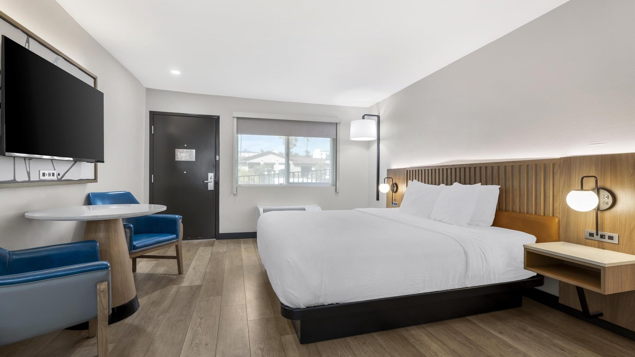 Photo of Bedroom in Bay Park