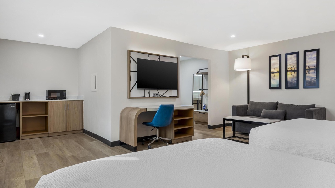 Photo of Bedroom in Bay Park