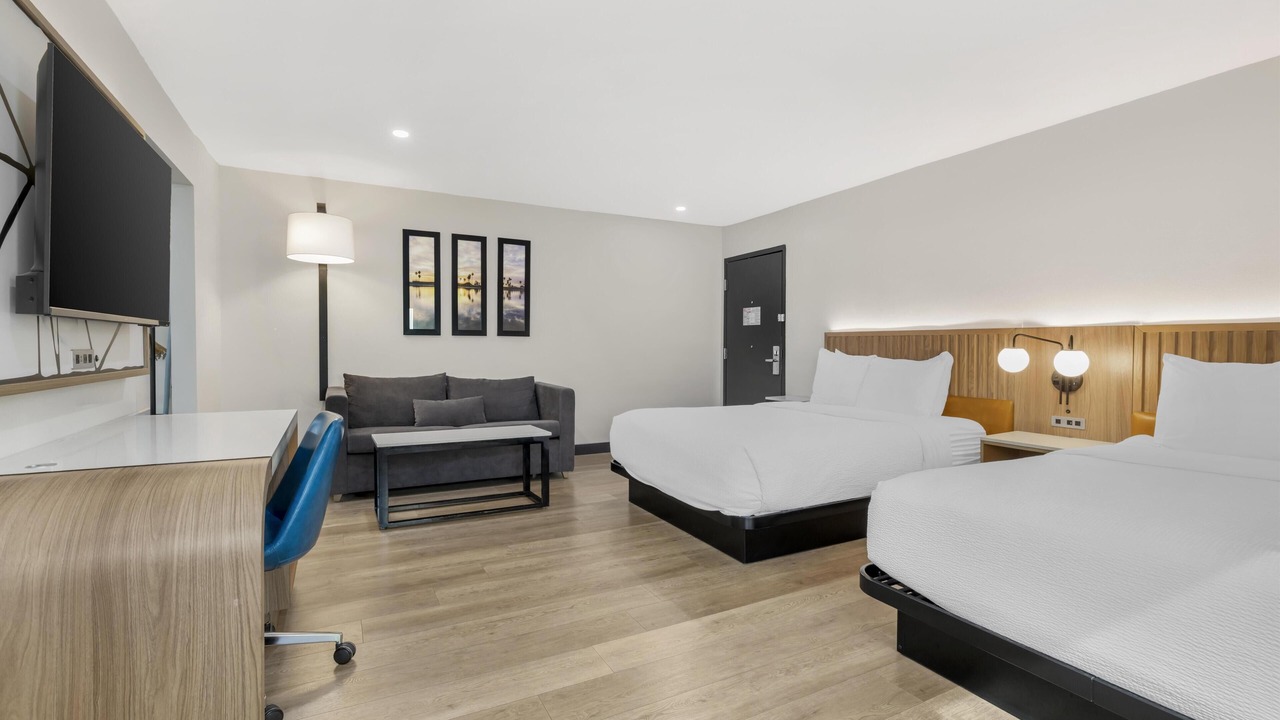 Photo of Bedroom in Bay Park