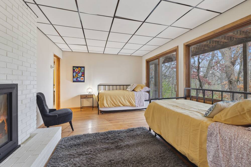 Photo of Bedroom in North Oaks