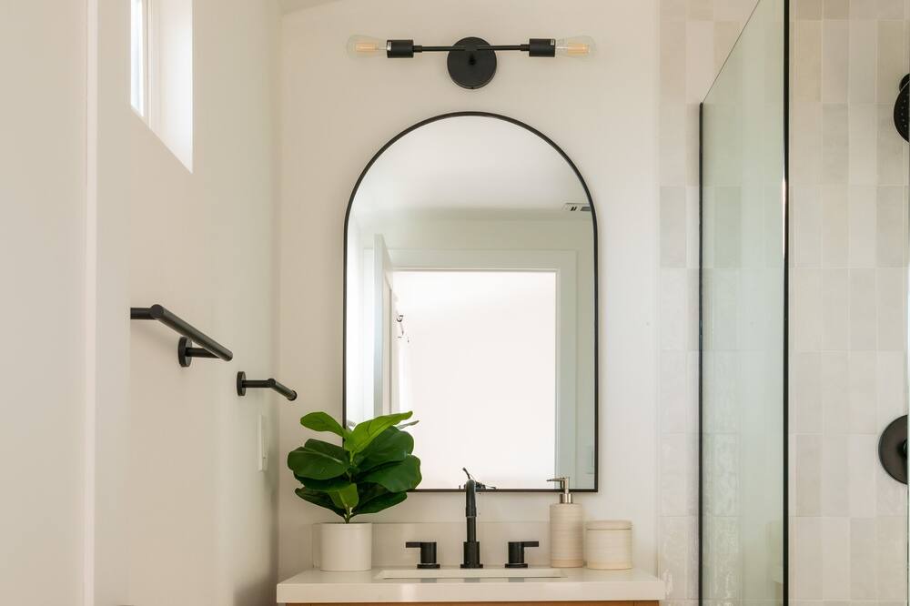 Photo of Bathroom in Serra Mesa