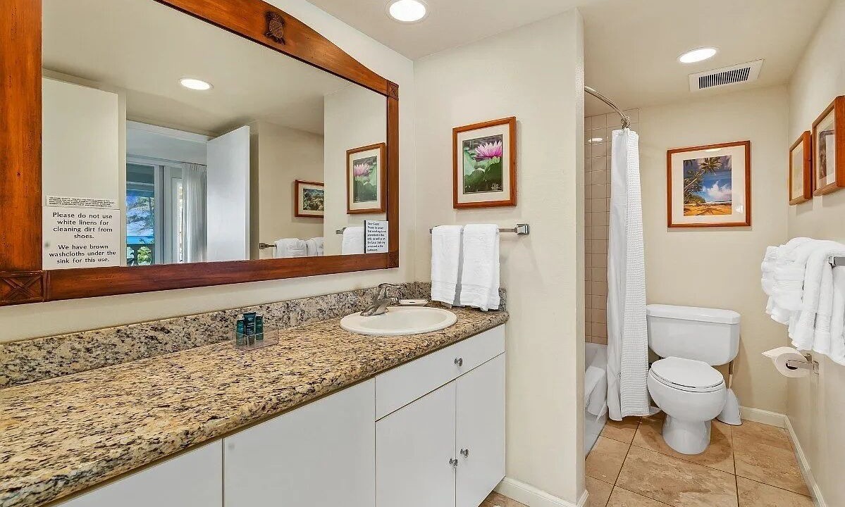 Photo of Bathroom in Wailua