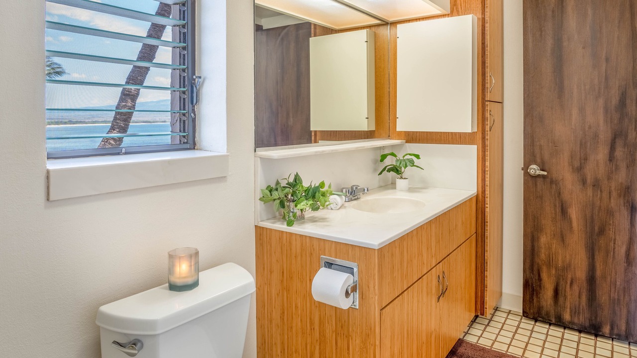 Photo of Bathroom in Maalaea