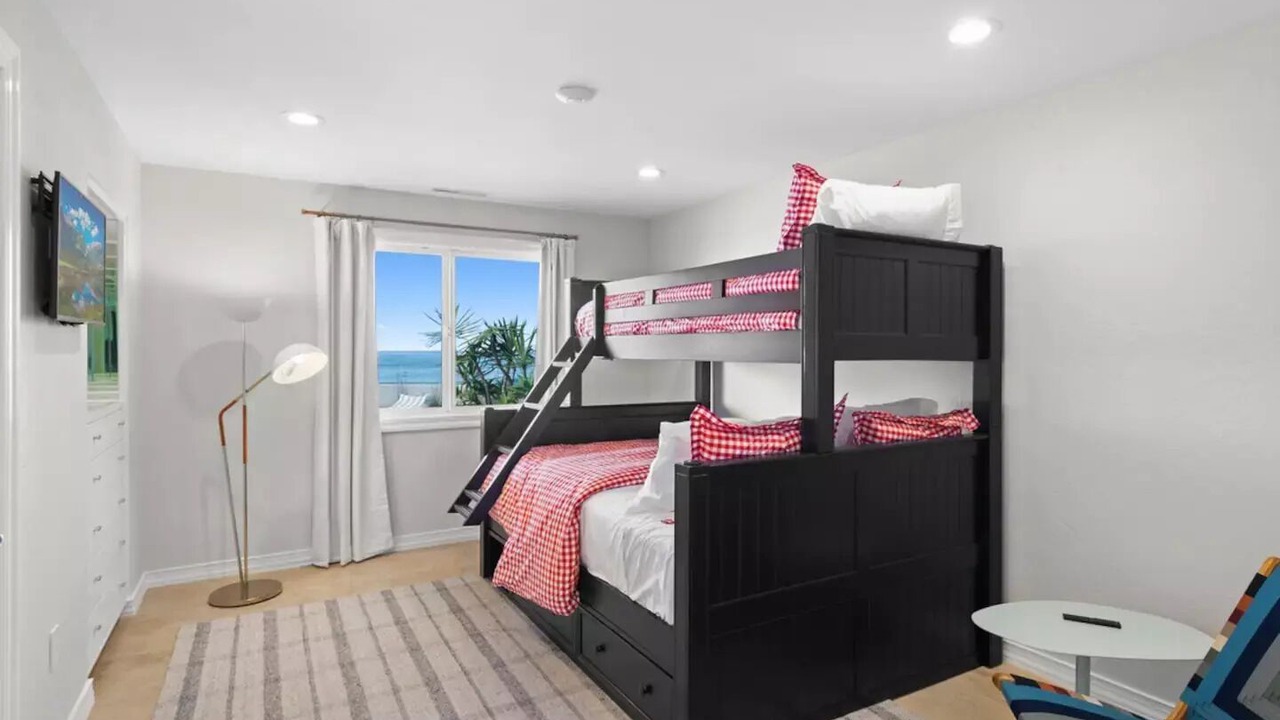 Photo of Bedroom in Lower Hermosa
