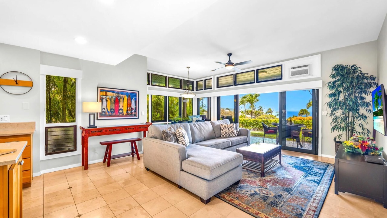 Photo of Livingroom in Napili
