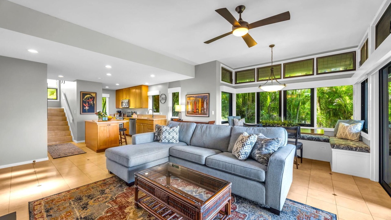 Photo of Livingroom in Napili