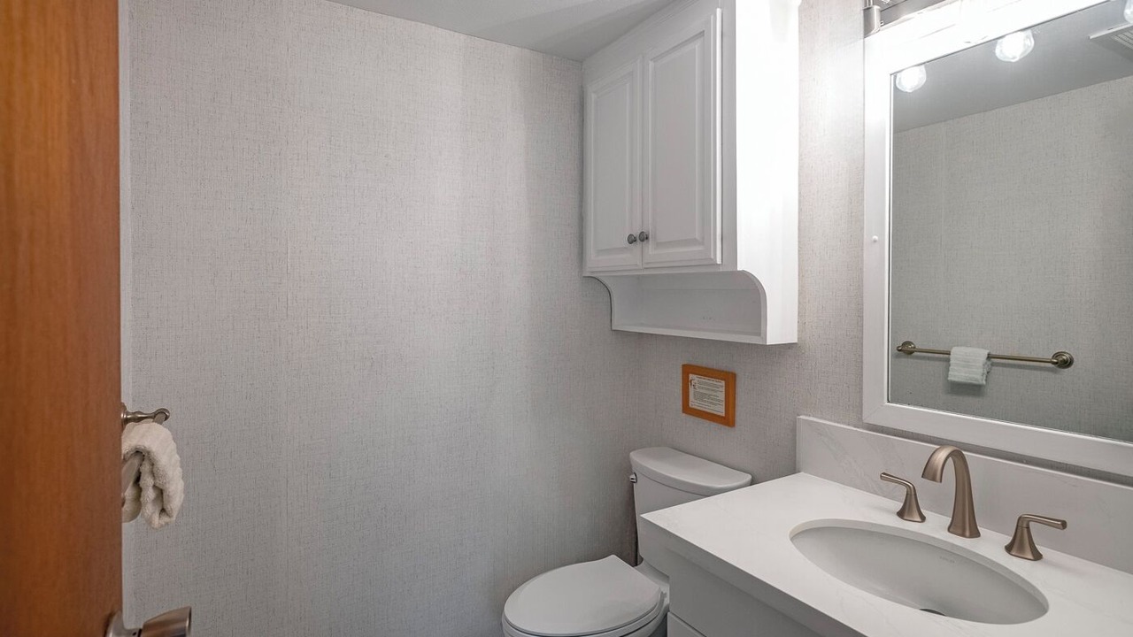 Photo of Bathroom in Wainiha
