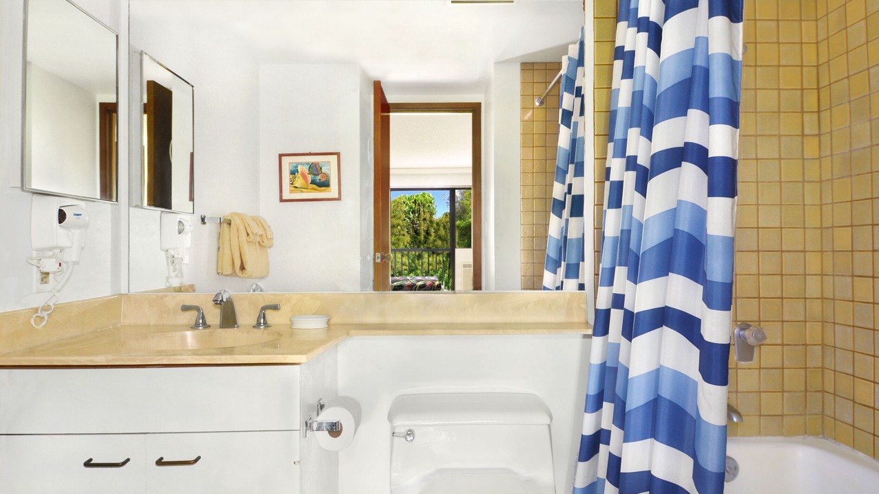Photo of Bathroom in Hanamaulu