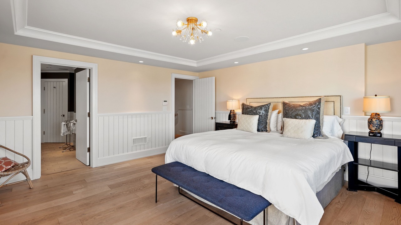 Photo of Bedroom in Village of La Jolla