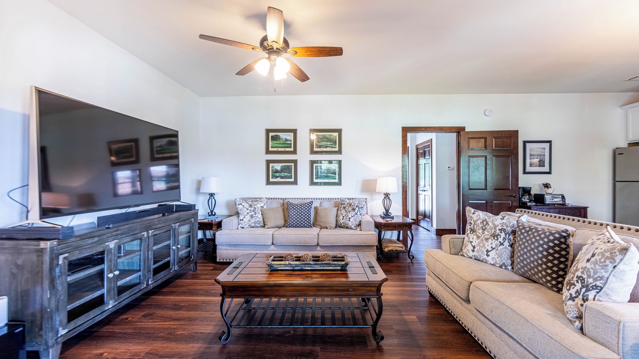 Photo of Livingroom in Eatonton