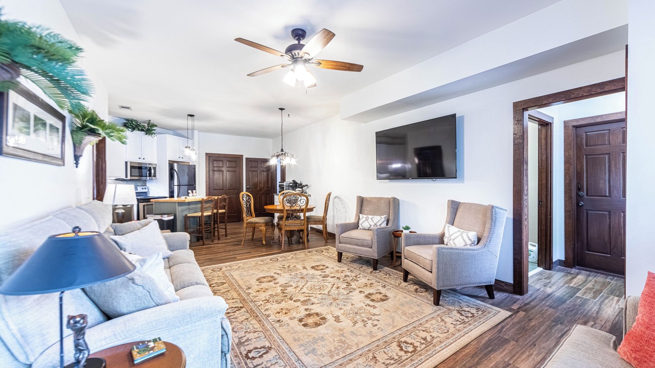 Photo of Livingroom in Eatonton