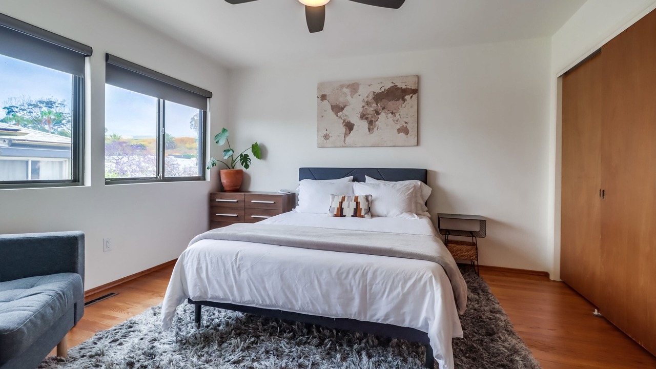 Photo of Bedroom in Harborview