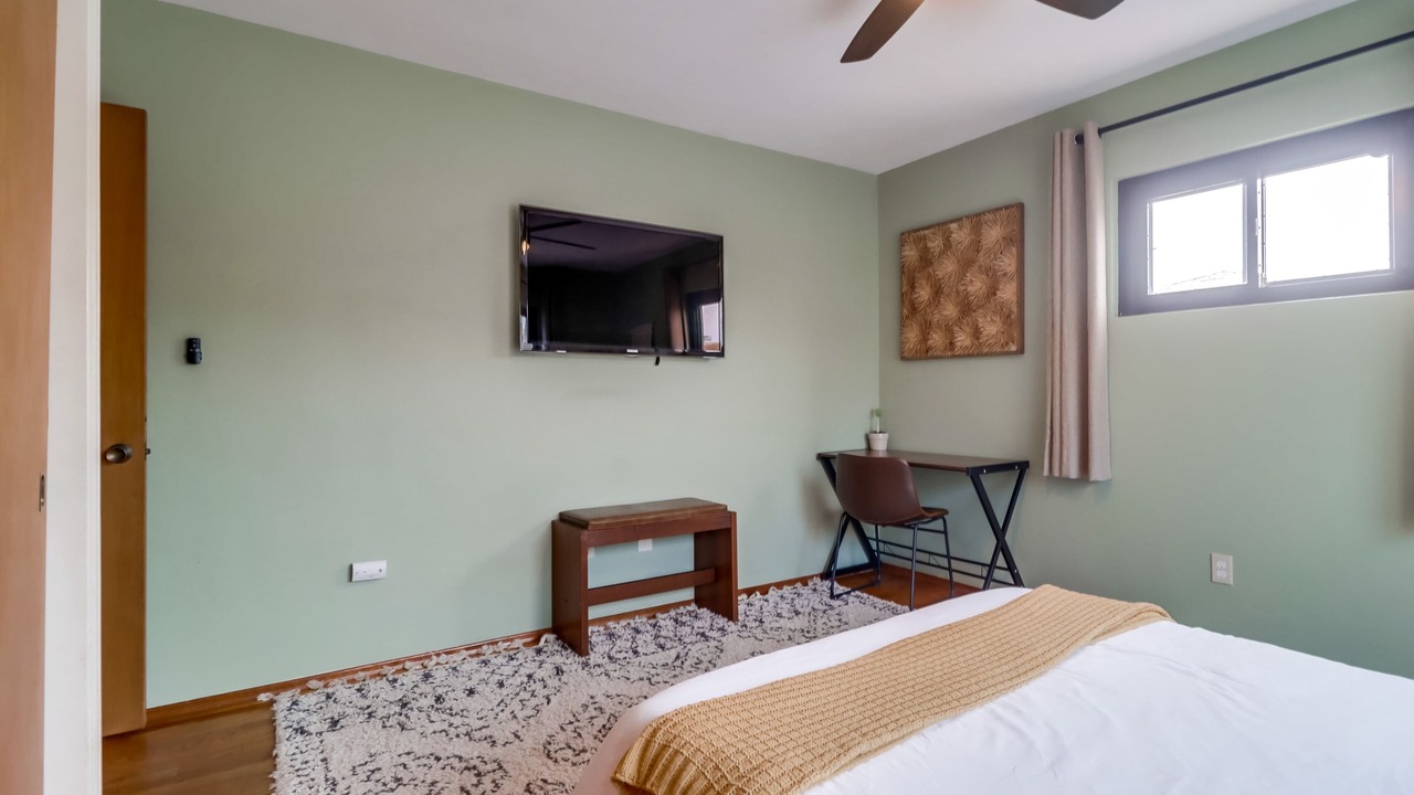 Photo of Bedroom in Harborview