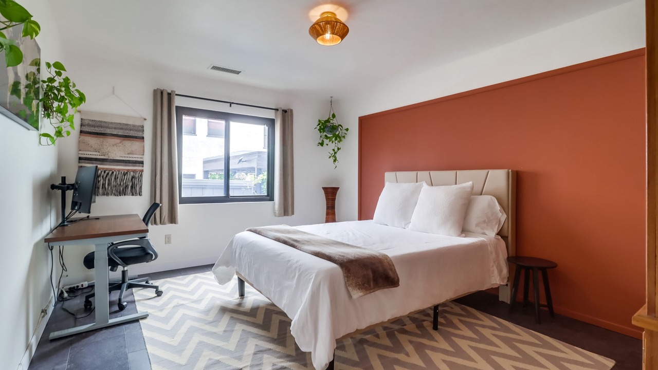 Photo of Bedroom in Harborview