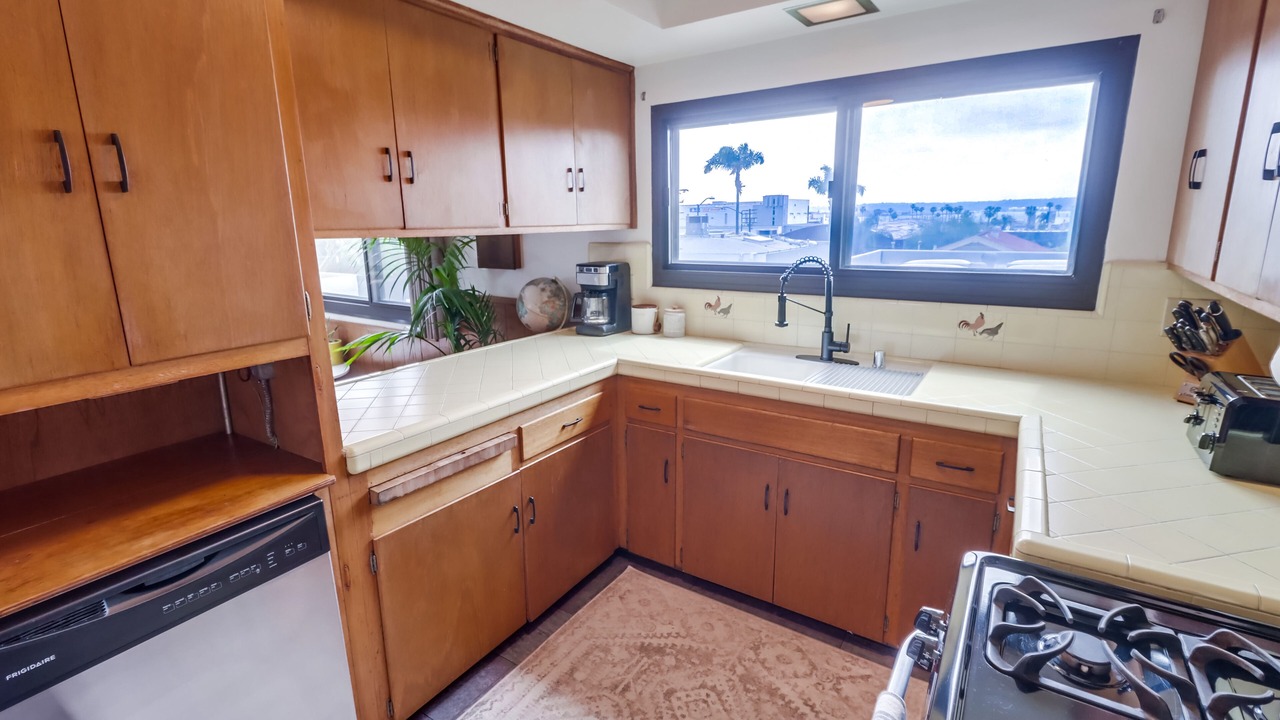 Photo of Kitchen in Harborview