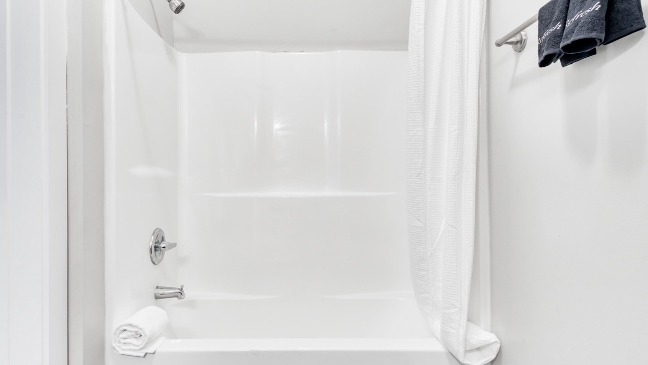 Photo of Bathroom in Music Row