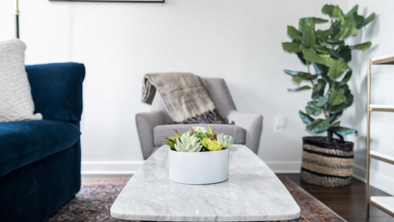 Photo of Livingroom in Music Row