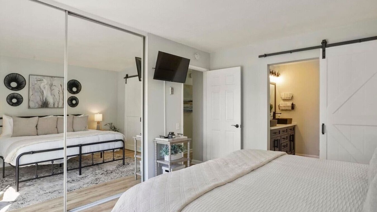 Photo of Bedroom in Serra Mesa