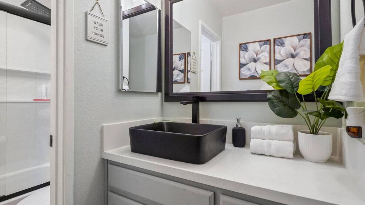 Photo of Bathroom in Serra Mesa