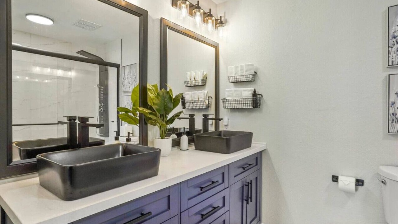 Photo of Bathroom in Serra Mesa