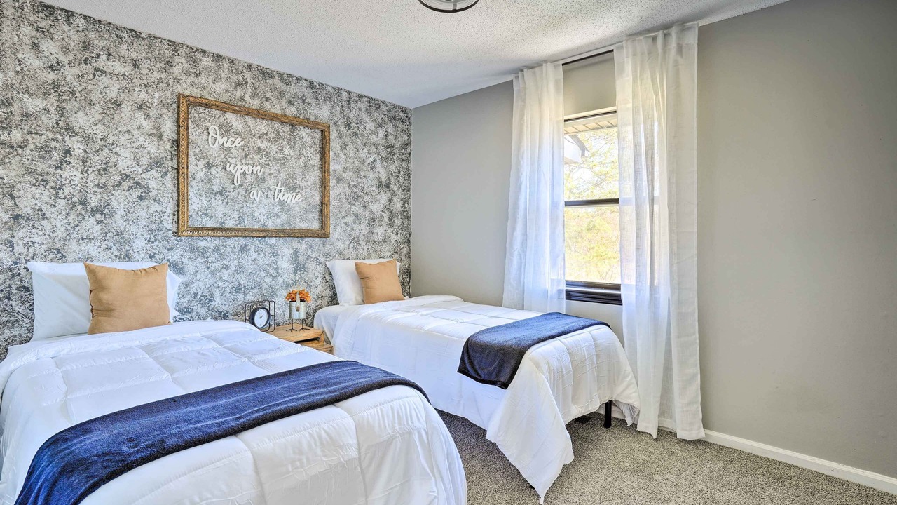 Photo of Bedroom in Flintstone