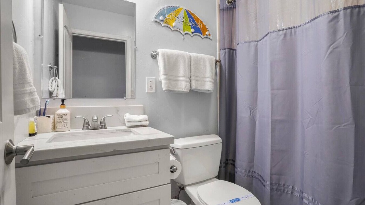 Photo of Bathroom in Mission Hills
