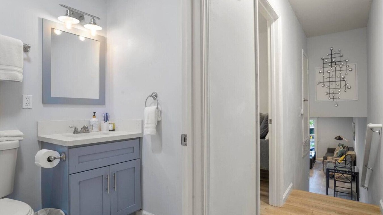 Photo of Bathroom in Mission Hills