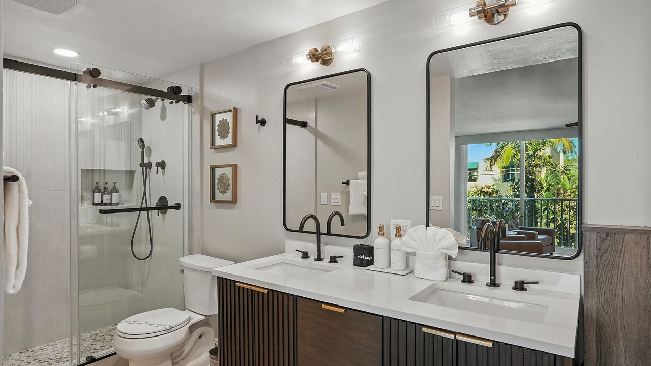Photo of Bathroom in Crown Point