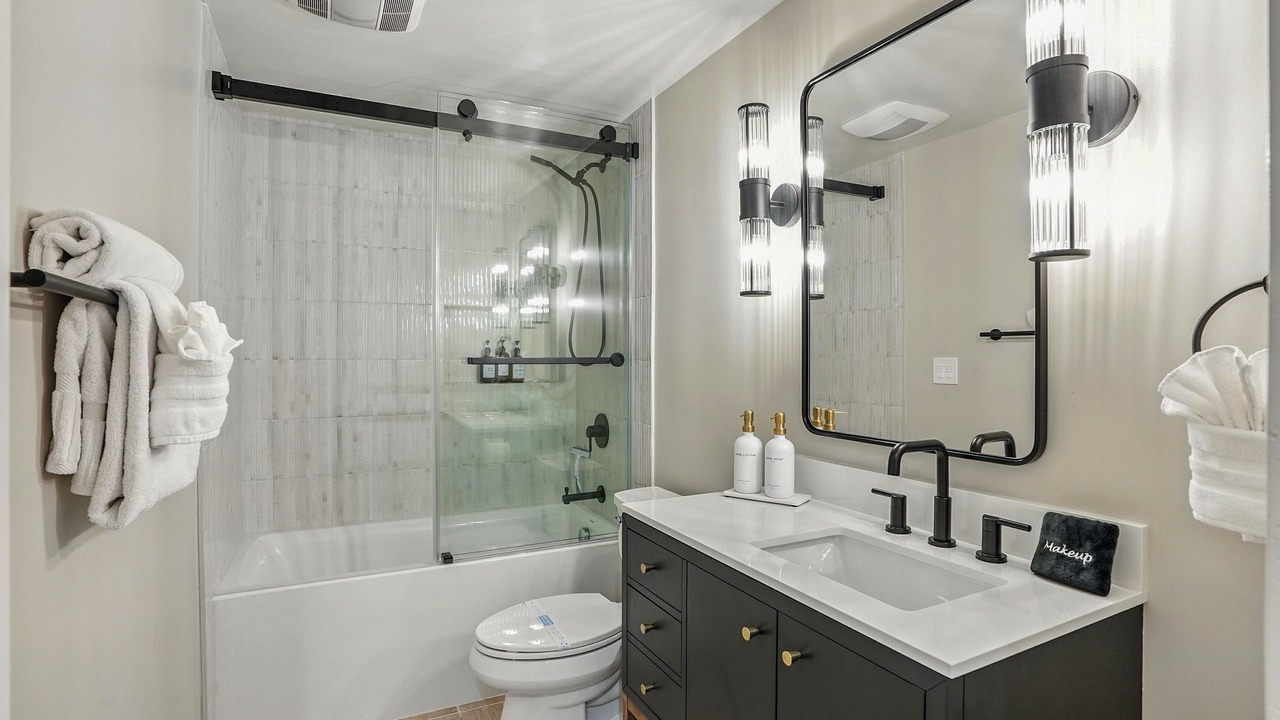 Photo of Bathroom in Crown Point