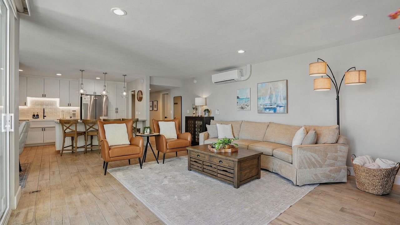 Photo of Livingroom in Crown Point