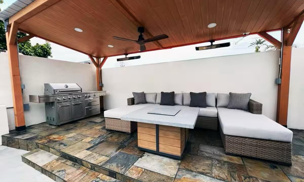 Photo of Patio Balcony in Bay Park