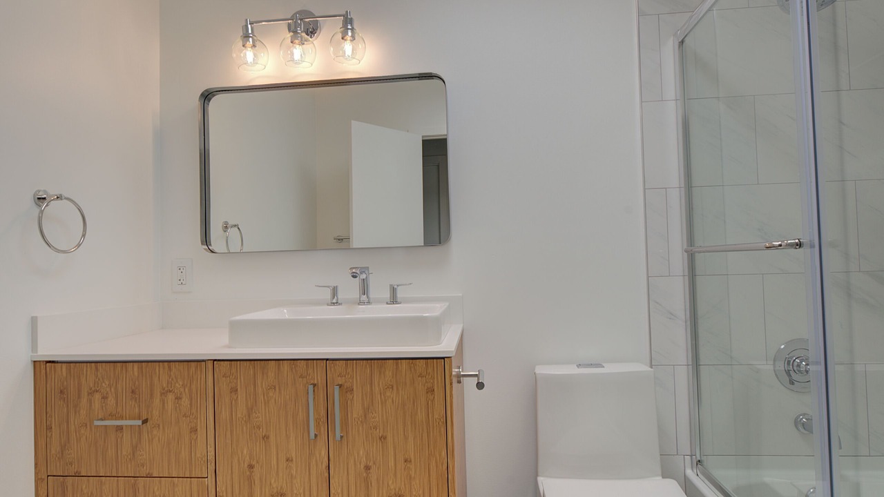 Photo of Bathroom in Bay Park