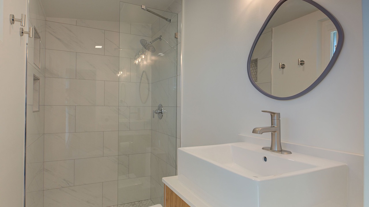 Photo of Bathroom in Bay Park
