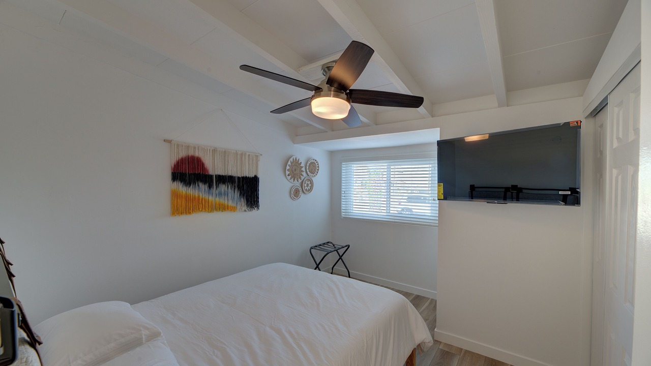 Photo of Bedroom in Bay Park