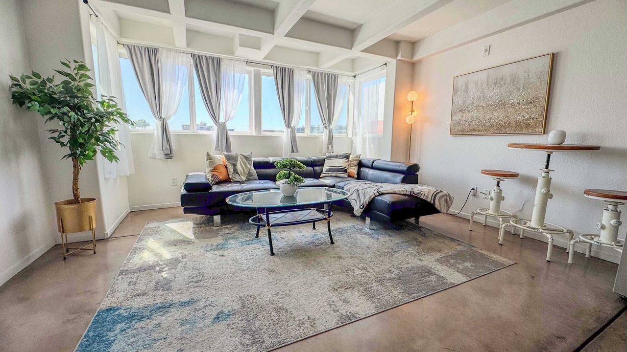 Photo of Livingroom in Little Italy