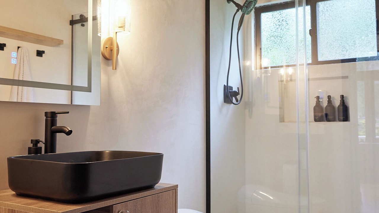 Photo of Bathroom in Lake Roesiger