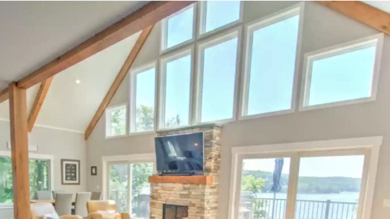 Photo of Livingroom in Greentown