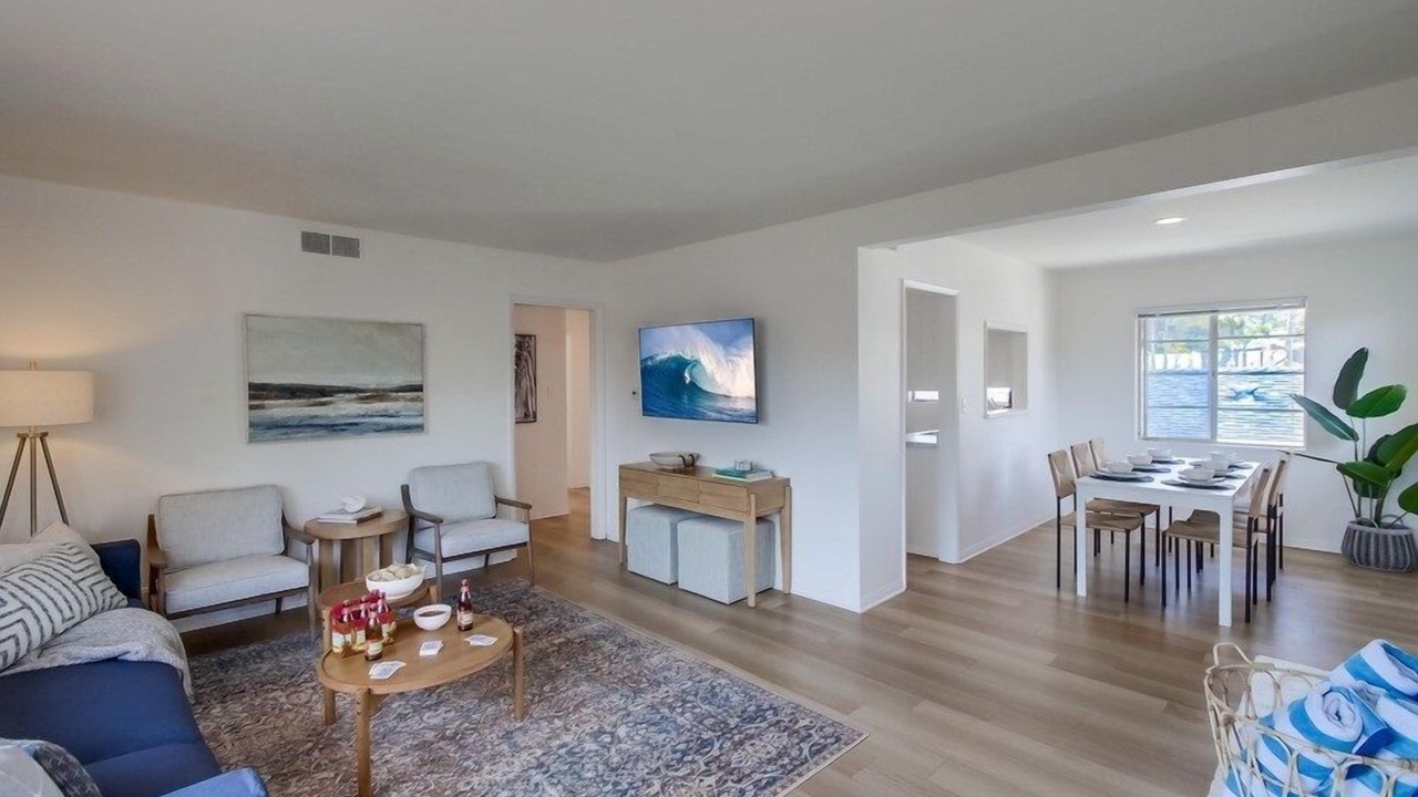 Photo of Livingroom in Beach Barber Tract