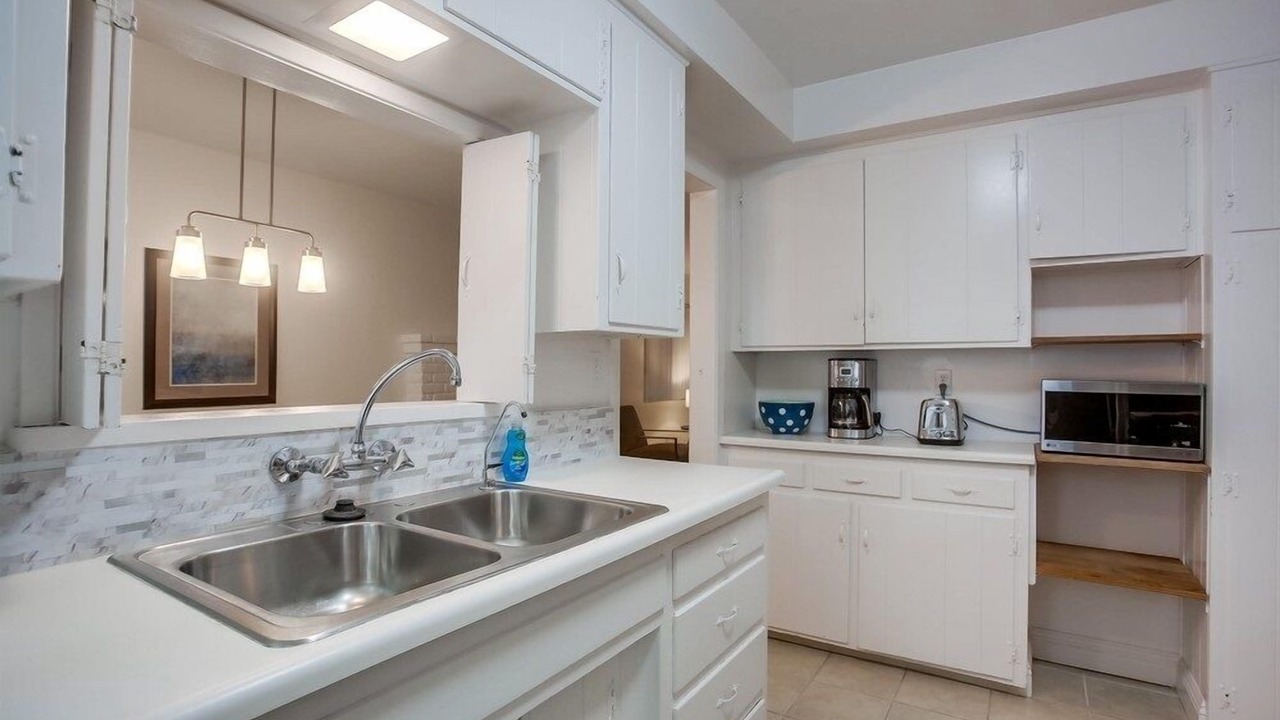Photo of Kitchen in Beach Barber Tract