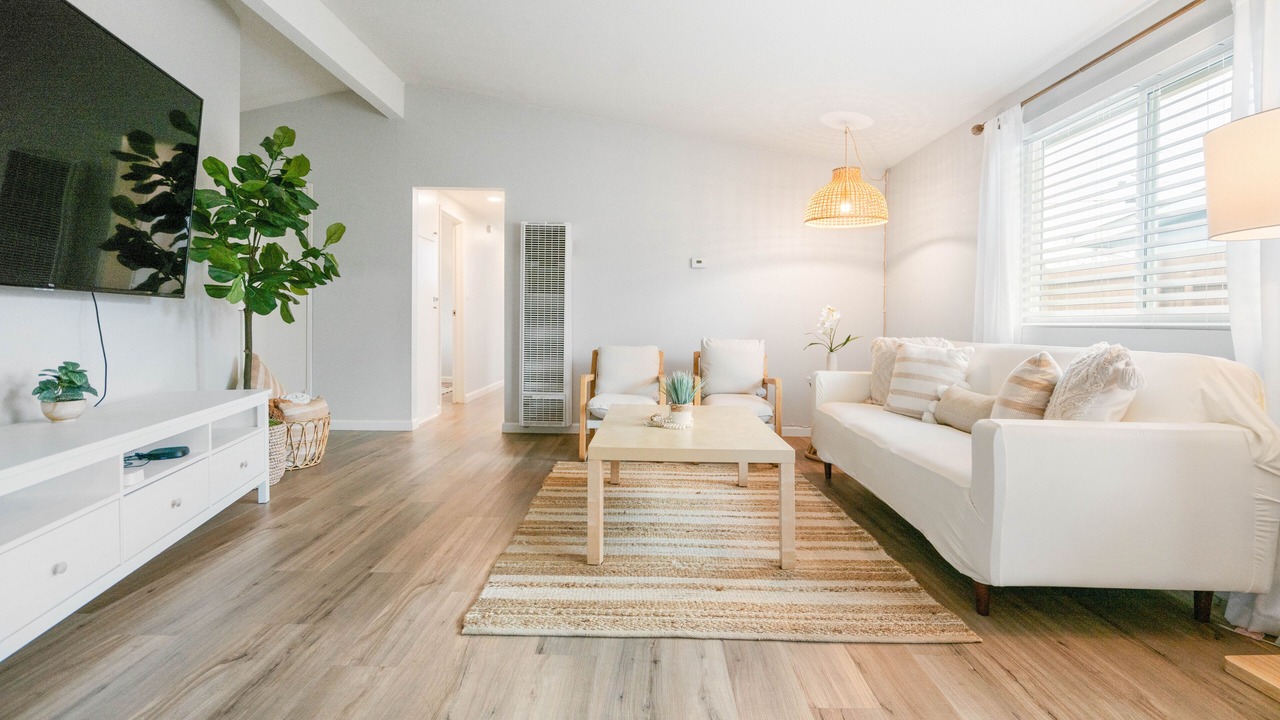 Photo of Livingroom in North Clairemont