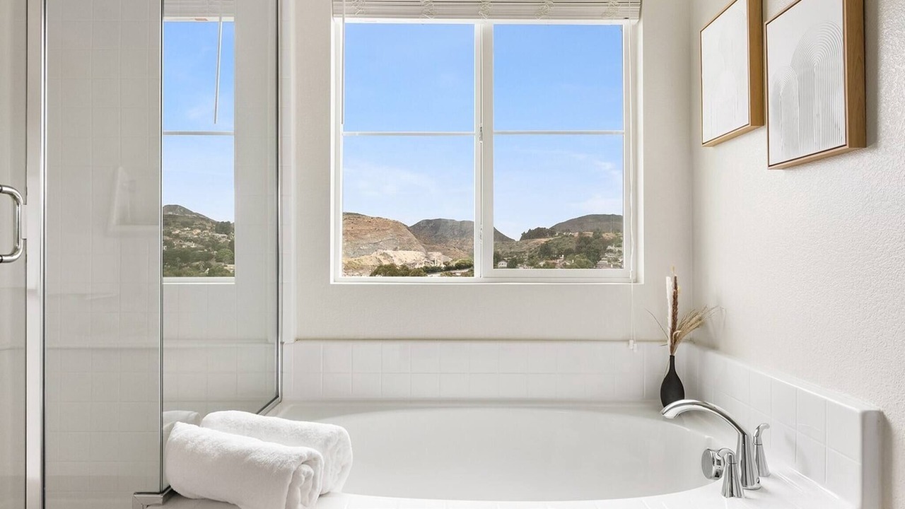Photo of Bathroom in Allied Gardens