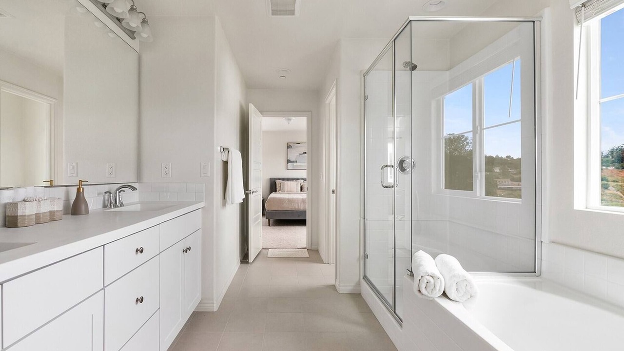Photo of Bathroom in Allied Gardens
