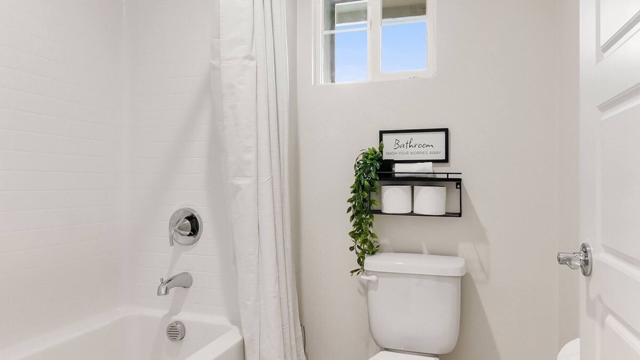 Photo of Bathroom in Allied Gardens