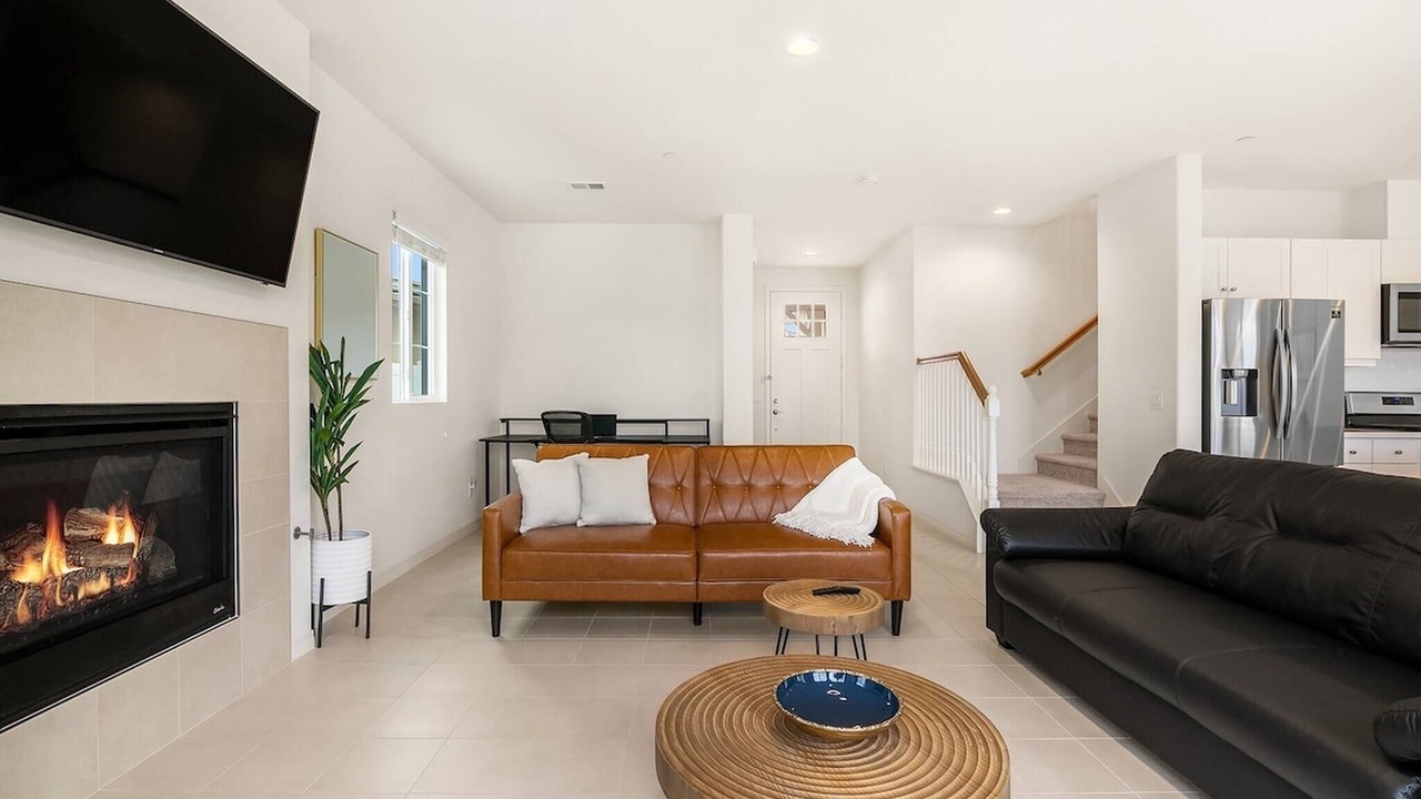 Photo of Livingroom in Allied Gardens