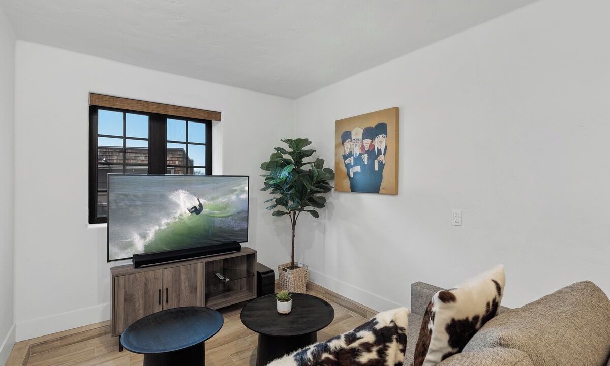 Photo of Livingroom in Del Mar Heights