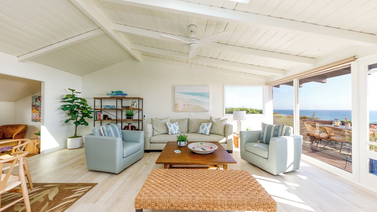 Photo of Livingroom in Del Mar